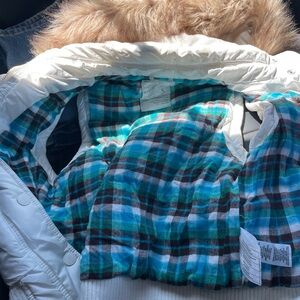 Chic vintage Aeropostale hoodie with fur